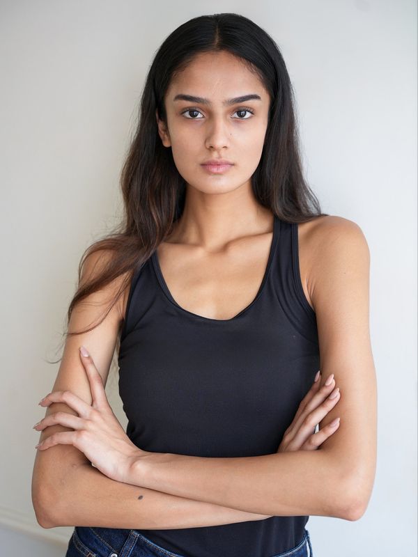 Portrait of SINYORA